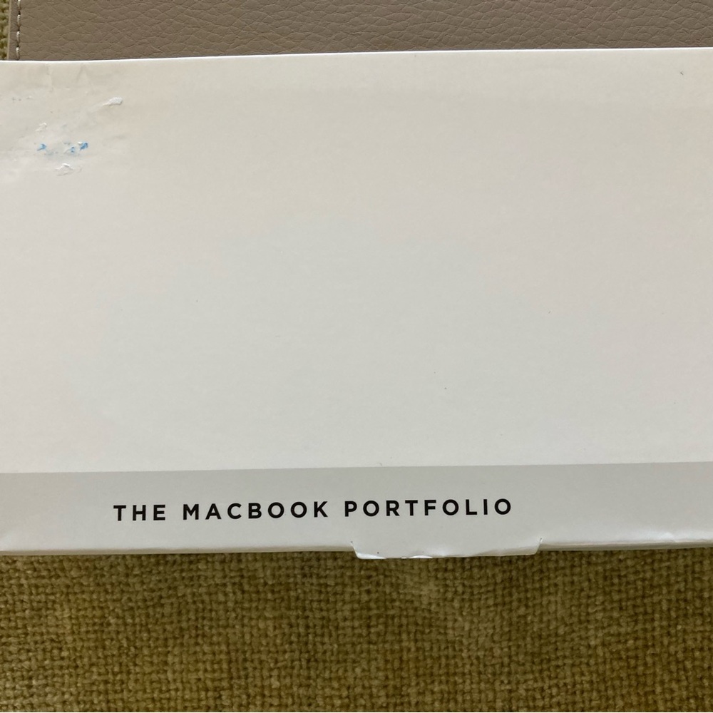 Von Holzhausen The MacBook Portfolio 16-inch | NWT - Picture 8 of 12